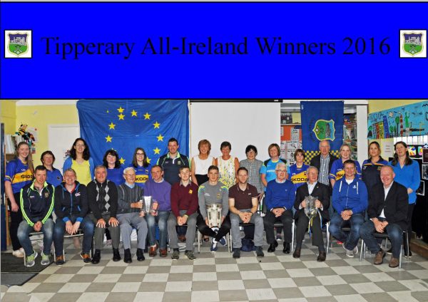 guests-of-honour-and-staff-at-scoil-naomh-cualan
