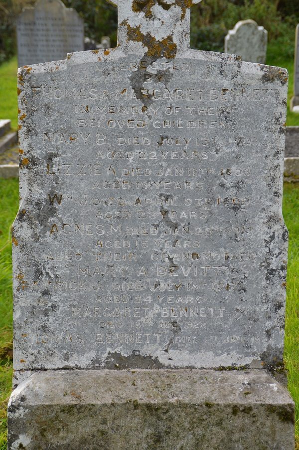 The Bennett family headstone