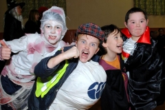 2008_1031Halloweenparty080122 (Medium)